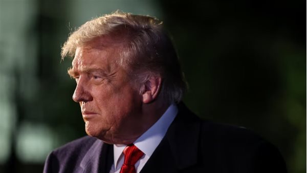 الرئيس الأمريكي دونالد