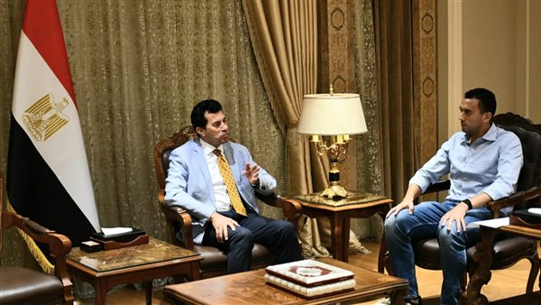 الدكتور أشرف صبحي