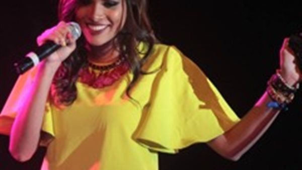 المغنية المكسيكية