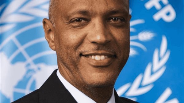 مسئول برنامج الغذاء