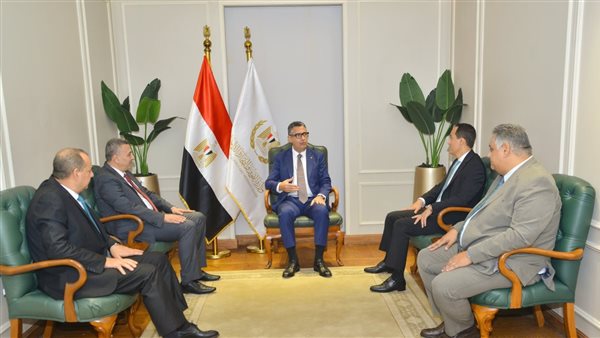 وزير التموين