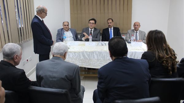 وزير الثقافة خلال