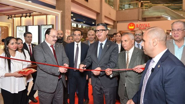 وزير التموين 