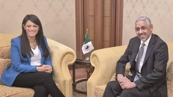 وزيرة التخطيط 