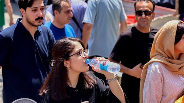 الإيرانيون في الحر