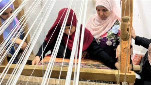 جانب من ورش الحرف