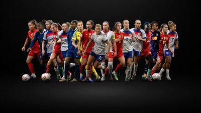 لاعبات كرة القدم    