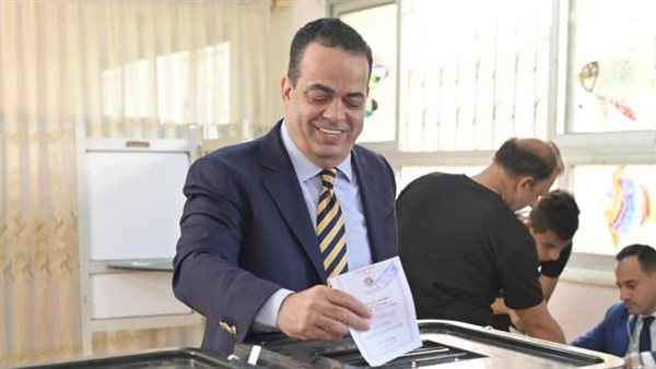 النائب عصام هلال