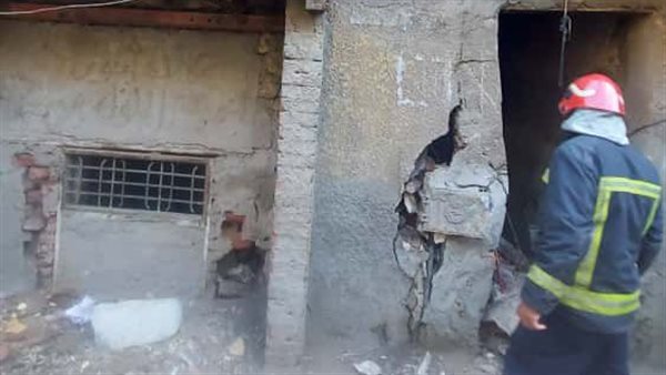 انهيار عقار