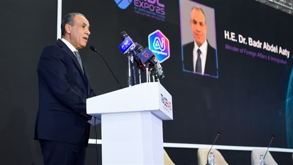 وزير الخارجية بدر