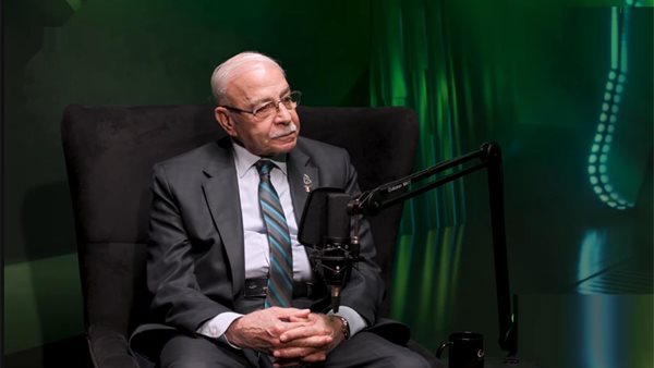 كمال درويش رئيس نادي