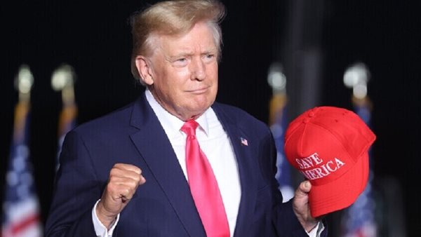 الرئيس الأمريكي دونالد