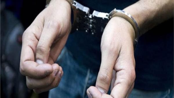 شاب ينهي حياة والدته