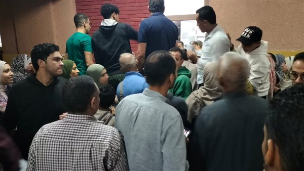 استمرار توافد الناخبين