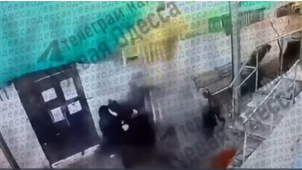 لحظة تفجير الأوكراني