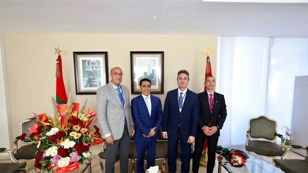 وفد من السفارة المصرية