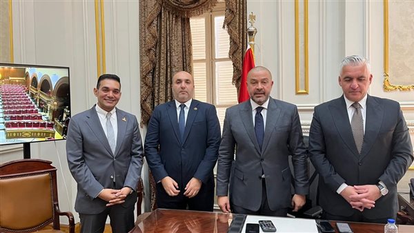 هيئة مكتب لجنة الشباب