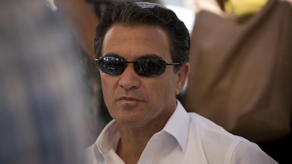 رئيس الموساد السابق