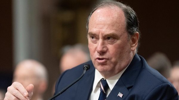 وزير البحرية الأمريكي