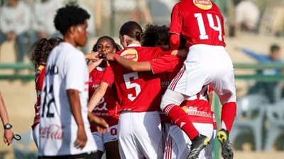 الأهلي والزمالك الكرة النسائية    