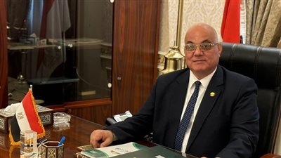 النائب عزيز سابق    