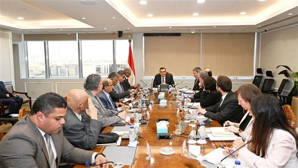 وزير الإسكان 