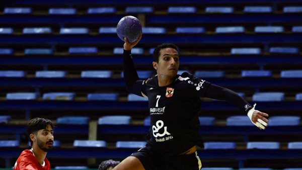  الفريق الأول لكرة