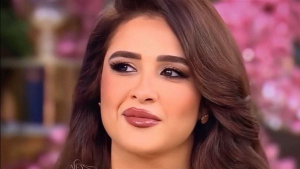 ياسمين عبد العزيز