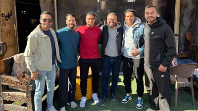 أبوعبيد مع مسؤلي جولدن جيت    