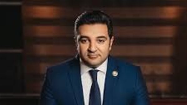  النائب محمود عصام،