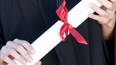 عقوبات رادعة فى تزوير الشهادات الدراسية    