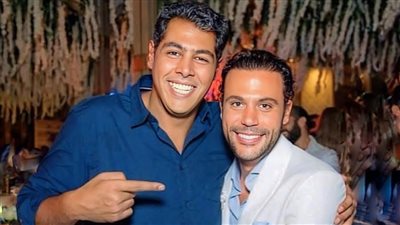 محمد إمام وعمر متولي     