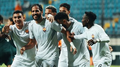 لاعبوا الجونة    