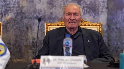 الدكتور حسن مصطفى    