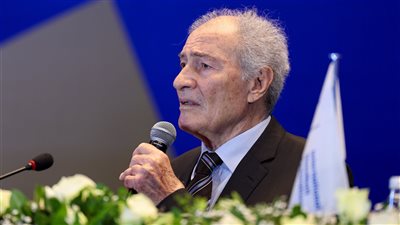 الدكتور حسن مصطفى رئيس الاتحاد الدولي لكرة اليد     