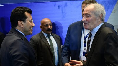 أشرف صبحي و حسن مصطفى     