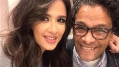 ياسمين عبد العزيز والماكيير محمد عبد الحميد 