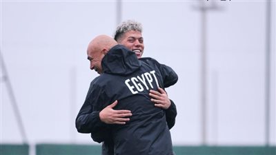 إمام عاشور وحسام حسن    