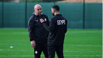 محمد صلاح وحسام حسن    