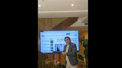 الكاتب الصحفي محمود فايد    