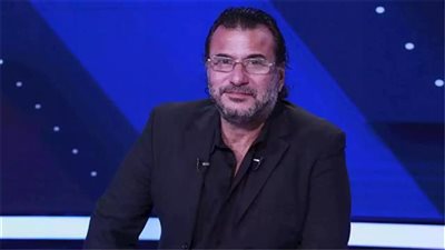 محمد عبد الجليل نجم الكرة المصرية السابق    