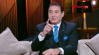 شريف عبد المنعم نجم الأهلي السابق    