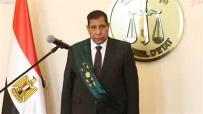 المستشار عادل عزب، رئيس مجلس الدولة السابق    