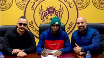 حكيم مع ميدو ومعتمد    