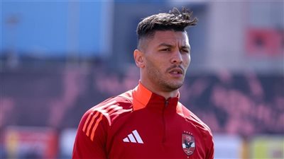 أشرف داري لاعب النادي الأهلي    