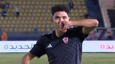 ستاد المحور عبدالكريم مصطفى وتوفيق محمد على طاولة بيراميدز ف    