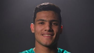 من القلعة الحمراء للنسور الخضر.. المصري يقدم مصطفى العش في م    