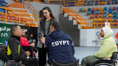 الدكتور هادية حسني رئيسة الاتحاد المصري للريشة الطائرة     
