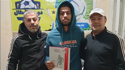 مصطفي مع خيري ومهدي    