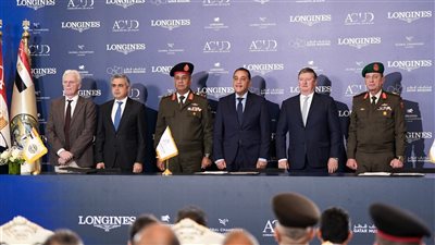 مصر توقع استضافة جولة لونجين العالمية للفروسية    